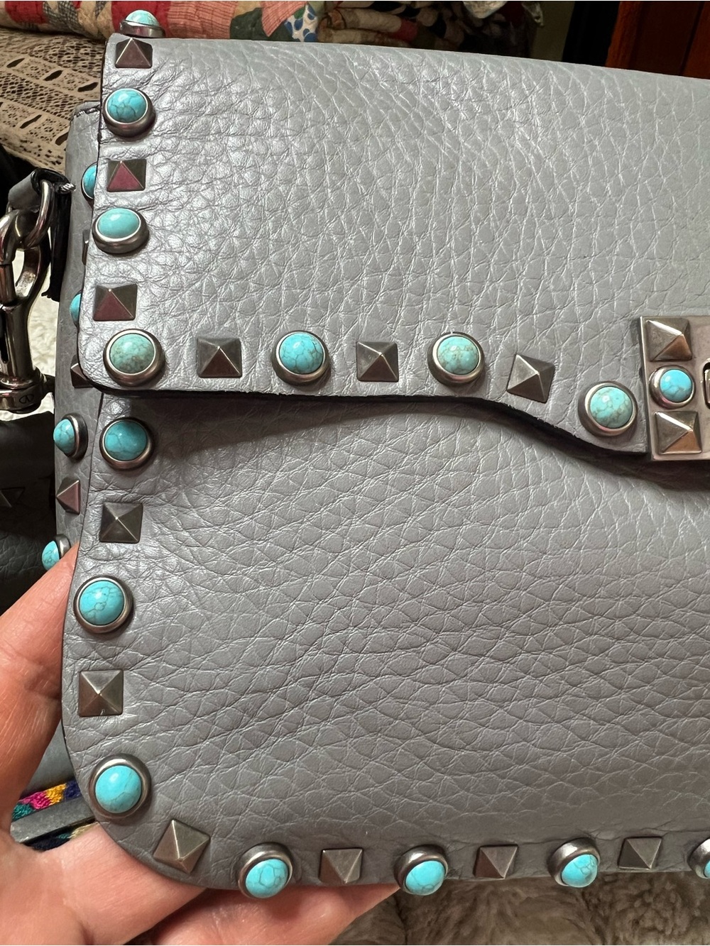 VALENTINO GARAVANI GUITAR ROCKSTUD ROLLING TURQUOISE STUDDED GRAY CROSSBODY BAG - Picture 4 of 17